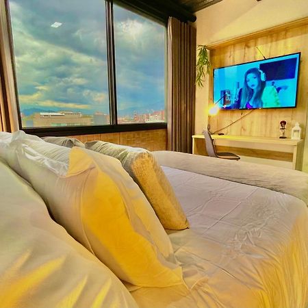 Apartamento En Laurels Medellin Exterior photo