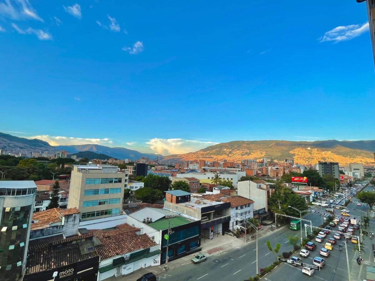 Apartamento En Laurels Medellin Exterior photo