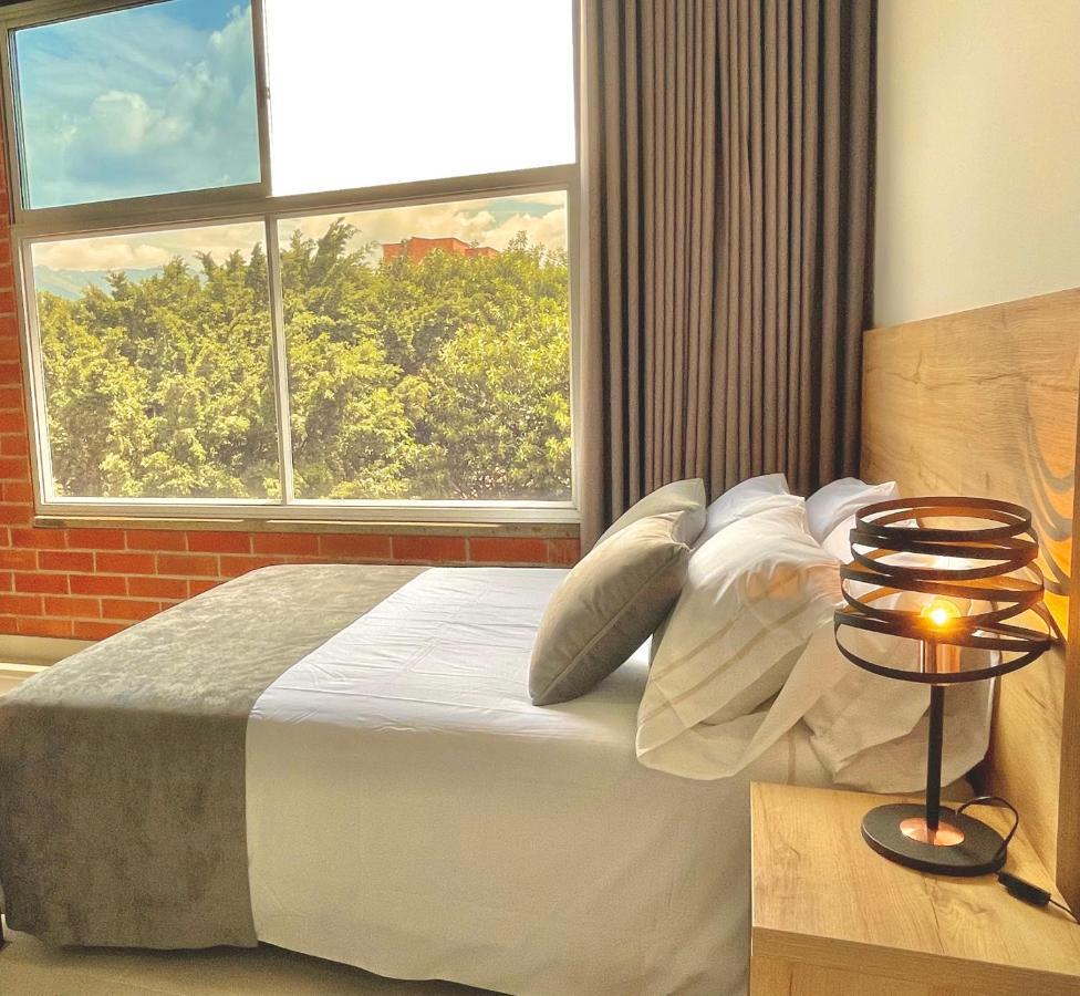 Apartamento En Laurels Medellin Exterior photo